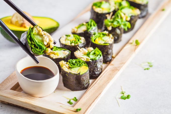 recept sushi met avocado