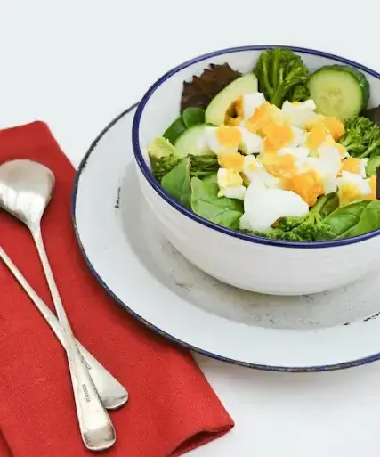 Eieren en Broccoli Salade