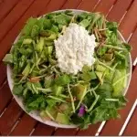 Salade met hüttenkäse. Lekker slank voor de lunch